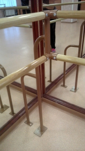 Кронштейн напольный угловой (двухрядный) - fgospostavki.ru - Обнинск