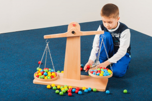 Весы настольные из бука - fgospostavki.ru - Обнинск