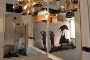 Зеркало настенное небьющееся без подсветки 75х50 сантиметров - fgospostavki.ru - Обнинск