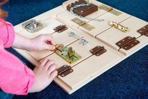 Тактильно-развивающая панель “Замочки” - fgospostavki.ru - Обнинск